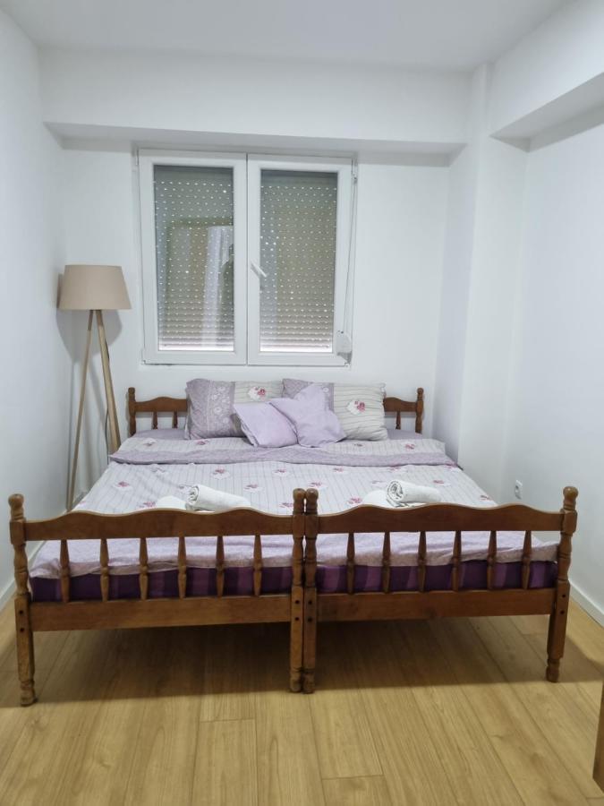 Golden Sun Skopje Apartment ภายนอก รูปภาพ