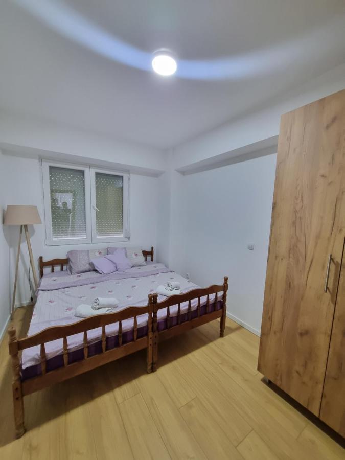 Golden Sun Skopje Apartment ภายนอก รูปภาพ