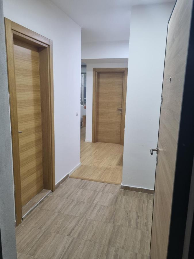 Golden Sun Skopje Apartment ภายนอก รูปภาพ